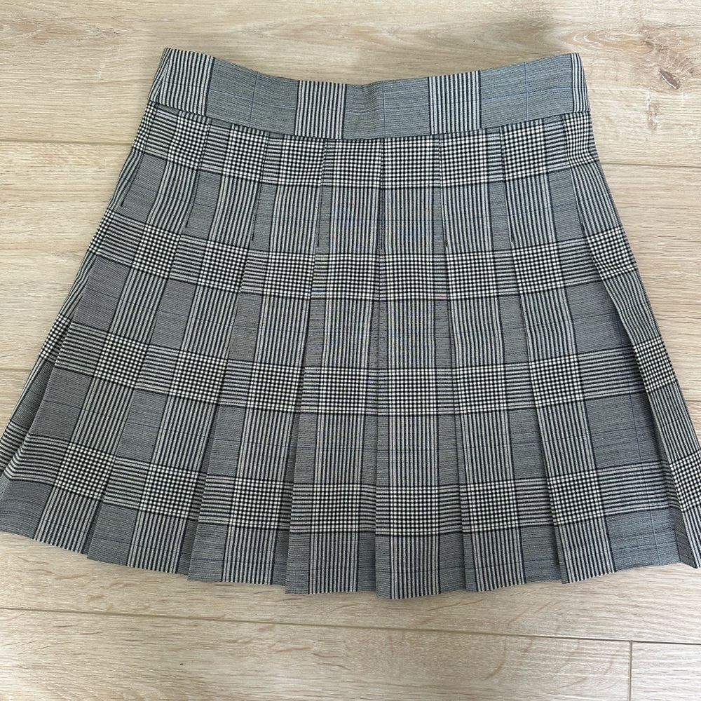 Aritzia Sunday Best Mini Skirt